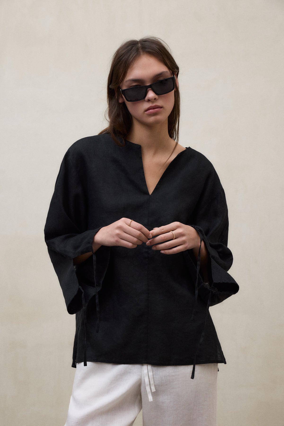 camisa-jena-negra-de-mujer-ecoalf image 1