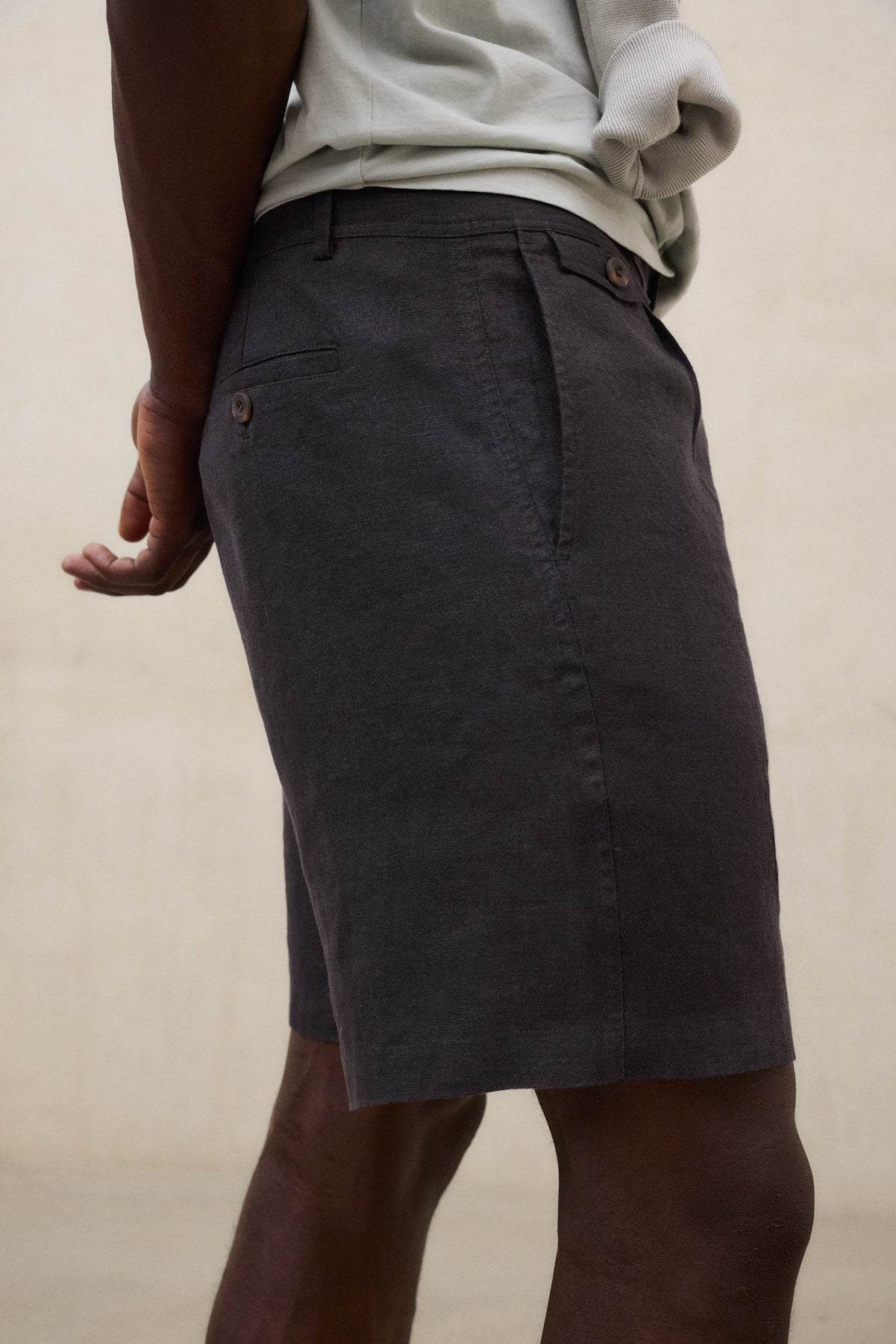 ecoalf-shorts-tika-gris-oscuro image 4