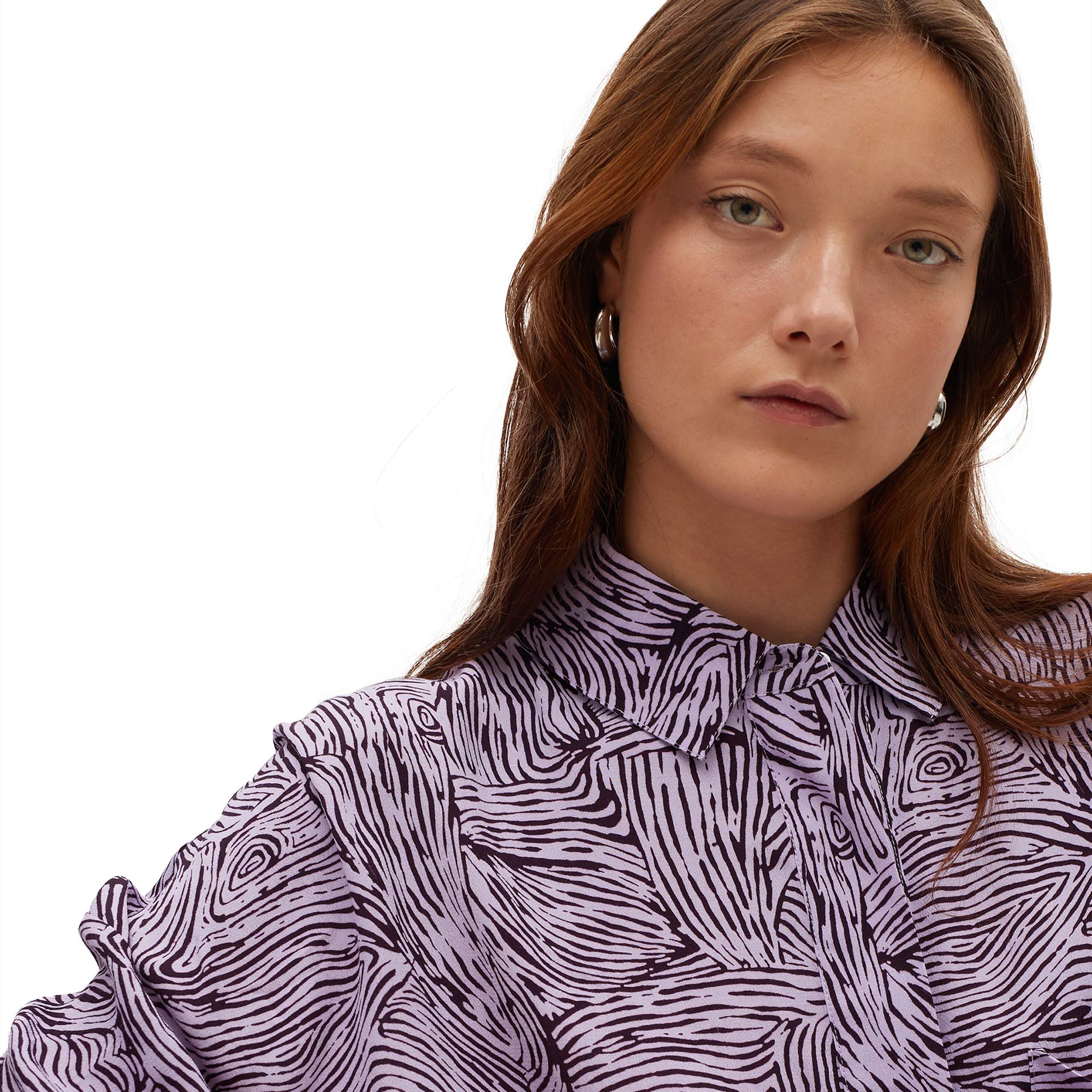parfois-camisa-oversize-estampada-mujeres image 6