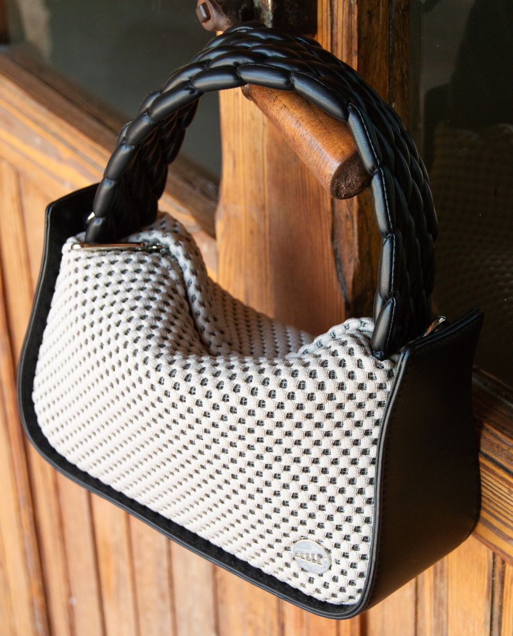 bolso-de-mano-kbas-cocktail-maido-de-poli-ster-beige image 2