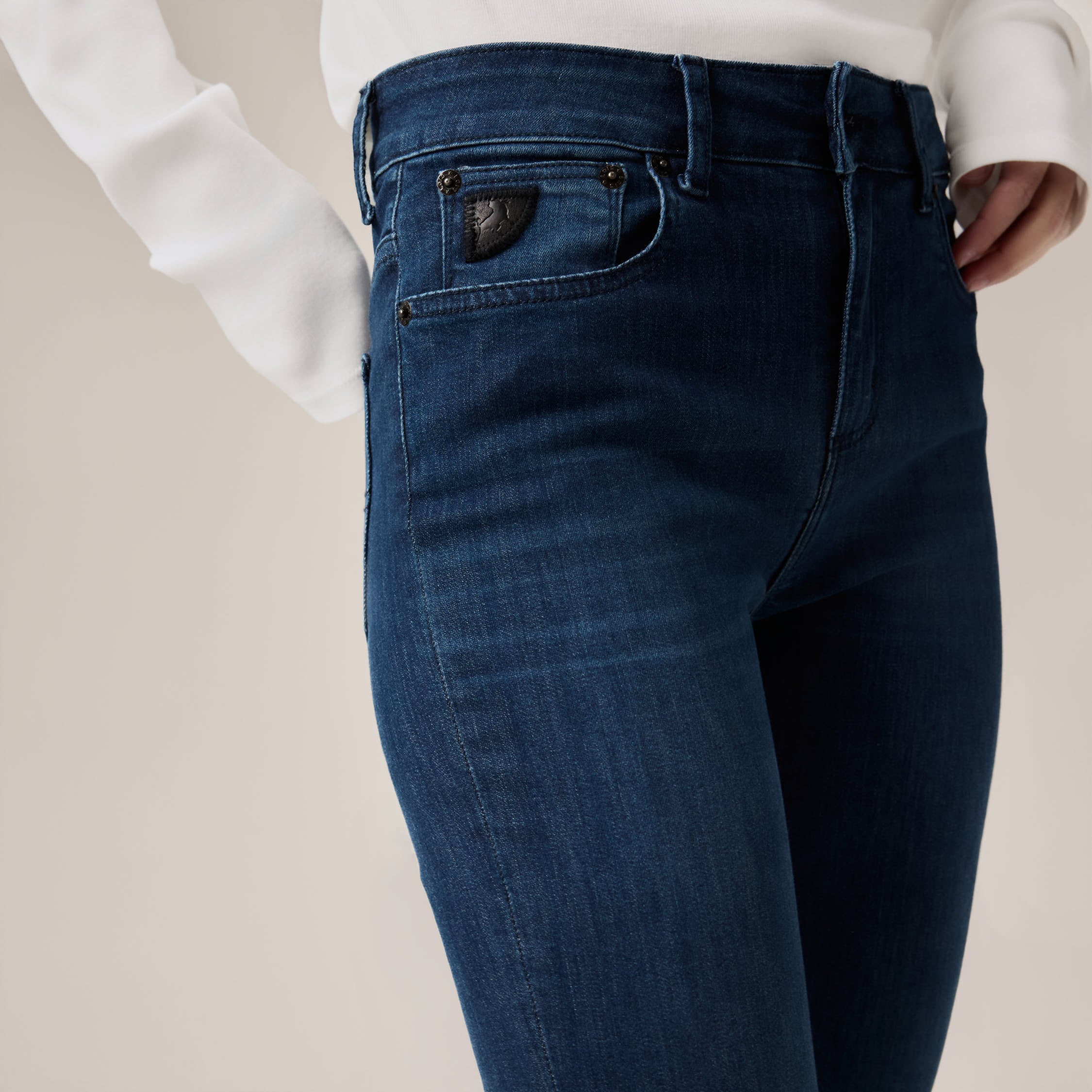 lois-raval-16-pantal-n-vaquero-de-mujer-corte-slim-mezcla-de-algod-n-modal-y-ela image 3