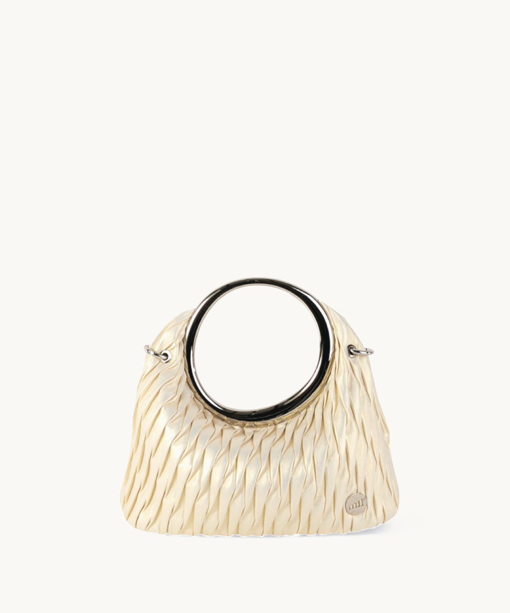 kbas-coctail-fara-bolso-de-mano-de-pu-color-butter-plisado-y-acabado-brillante image 4