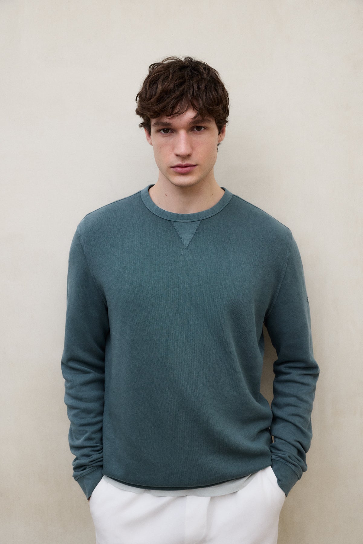 sudadera-gola-verde-ecoalf-50-algod-n-reciclado-fit-regular-te-ida-en-prenda image 3