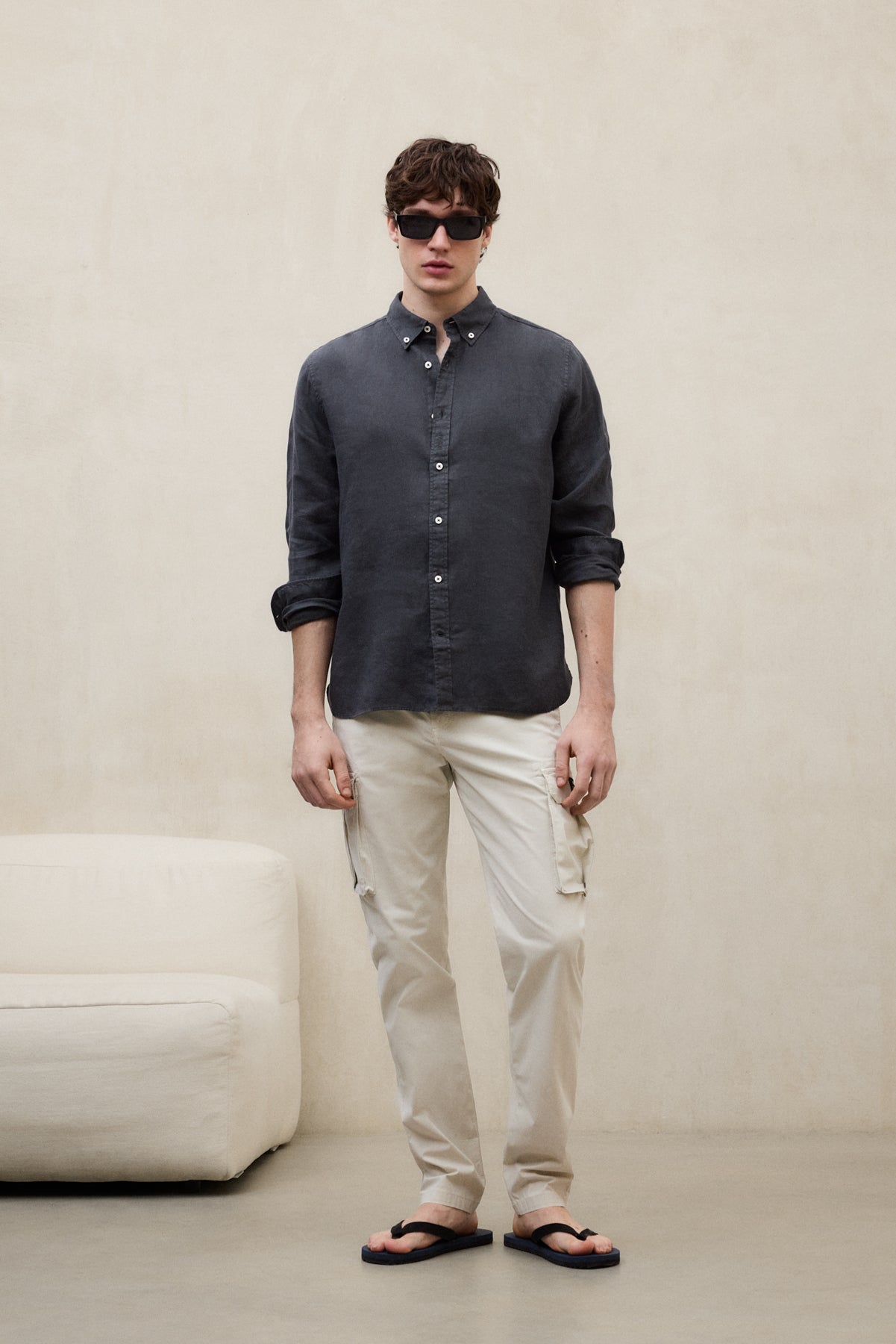 camisa-malibu-de-ecoalf-para-hombre-100-lino-gris-oscuro-manga-larga-fit-regular image 4