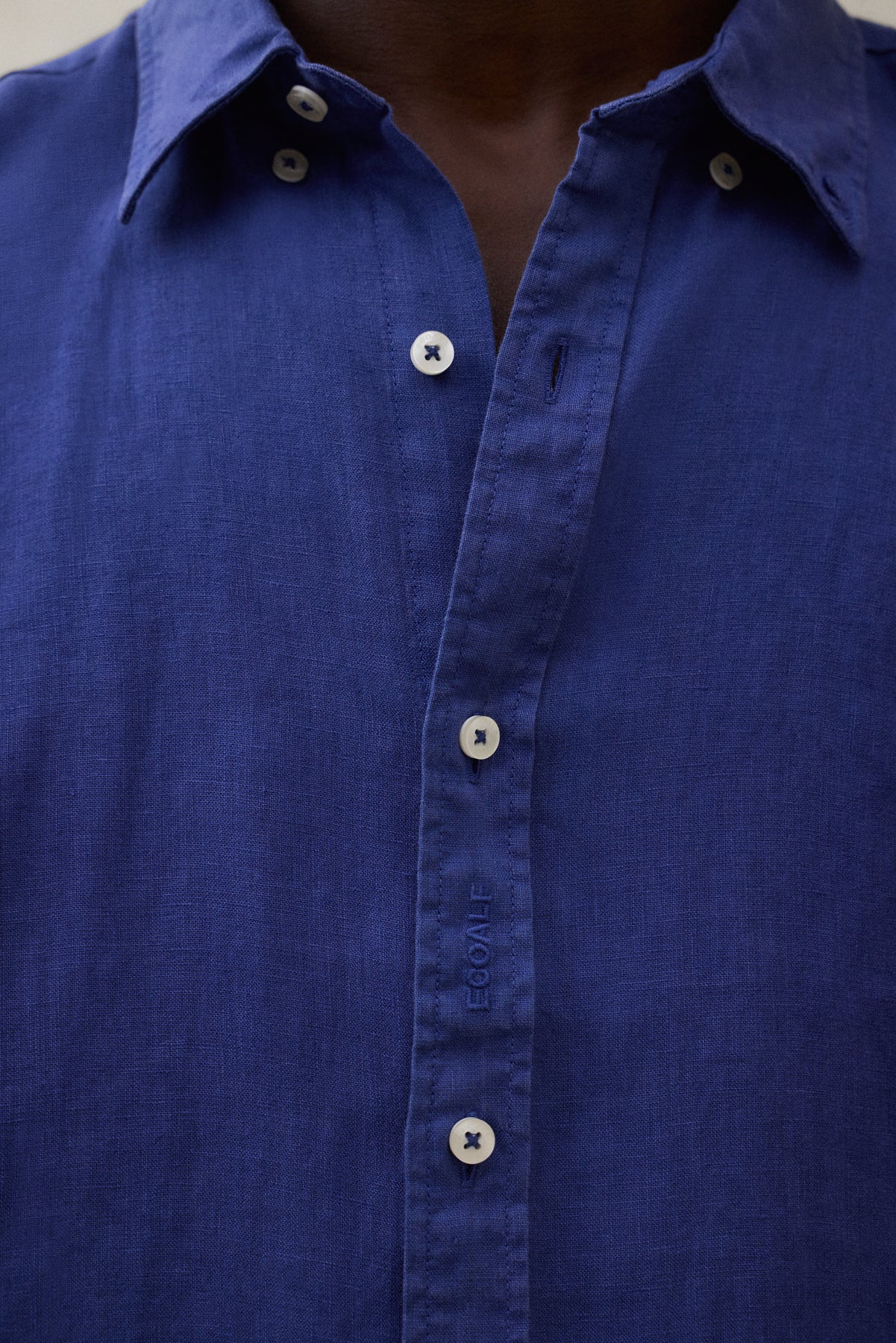 camisa-malib-azul-de-hombre-de-ecoalf-lino-100-fit-regular-y-manga-larga image 6