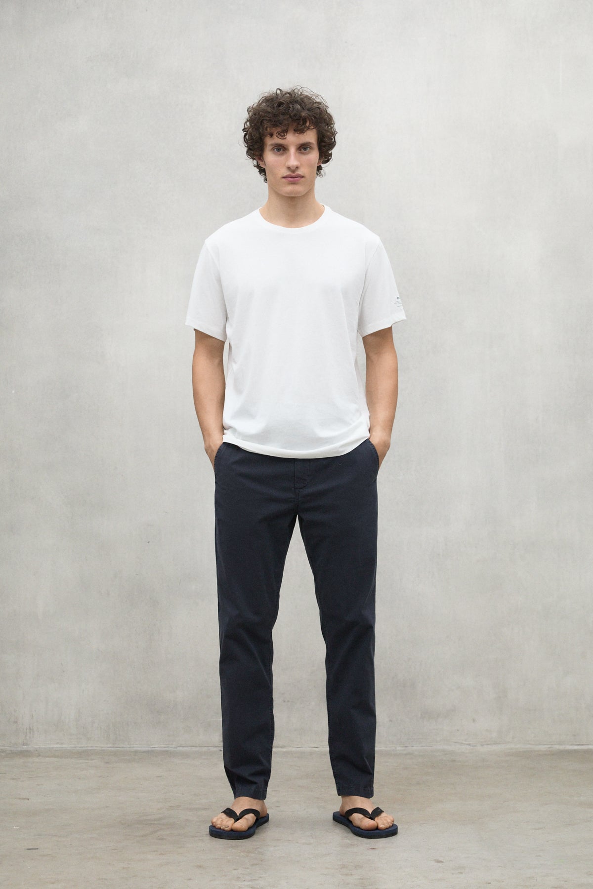 ecoalf-camiseta-sustano-blanca-de-hombre-50-algod-n-org-nico-y-50-reciclado-fit- image 2