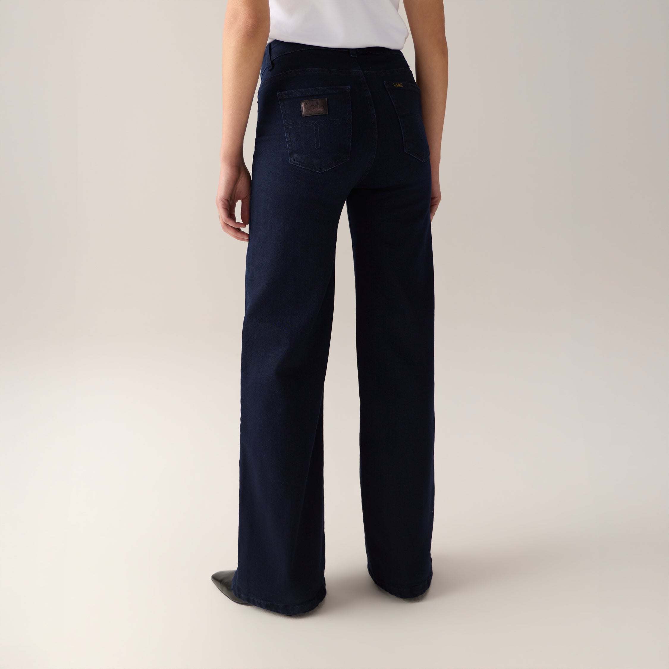 lois-palazzo-pantal-n-de-mujer-tiro-alto-largo-l30-acabado-rinse-tallas-24-30 image 4