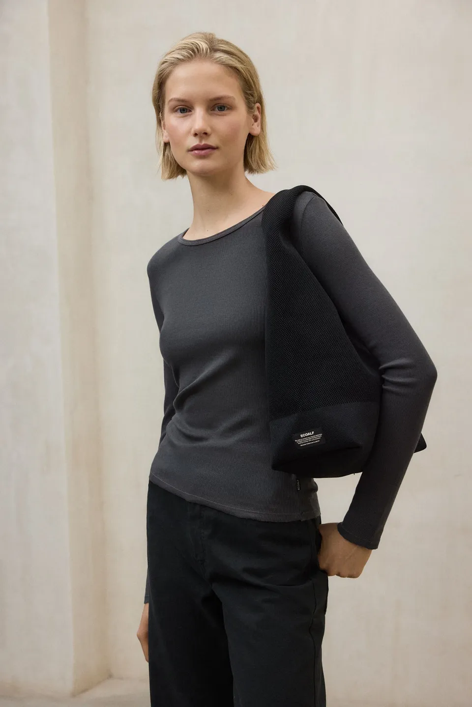 ecoalf-bolso-de-hombro-grande-tika-negro-bolso-estructurado-de-punto-en-poli-ste image 1