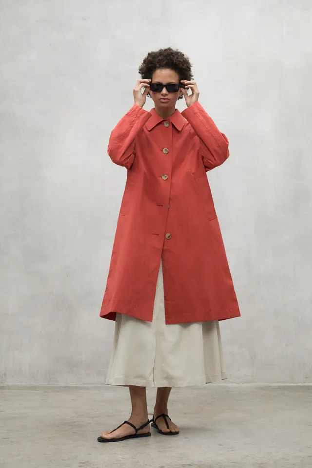 chaqueta-stong-roja-de-mujer-ecoalf image 1