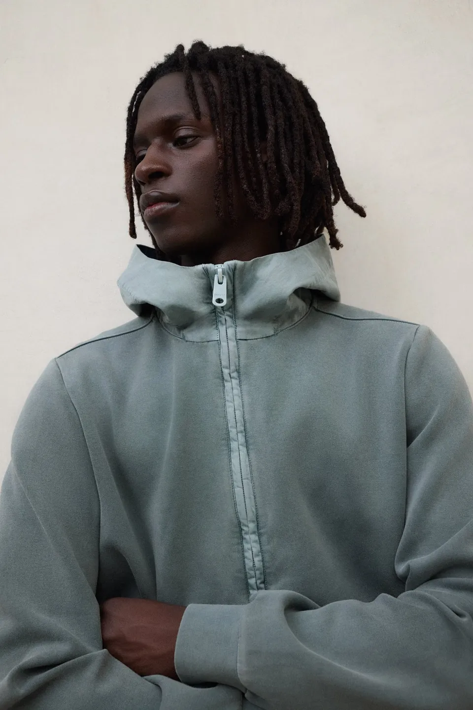 sudadera-de-neopreno-dylan-verde-de-hombre-ecoalf image 1