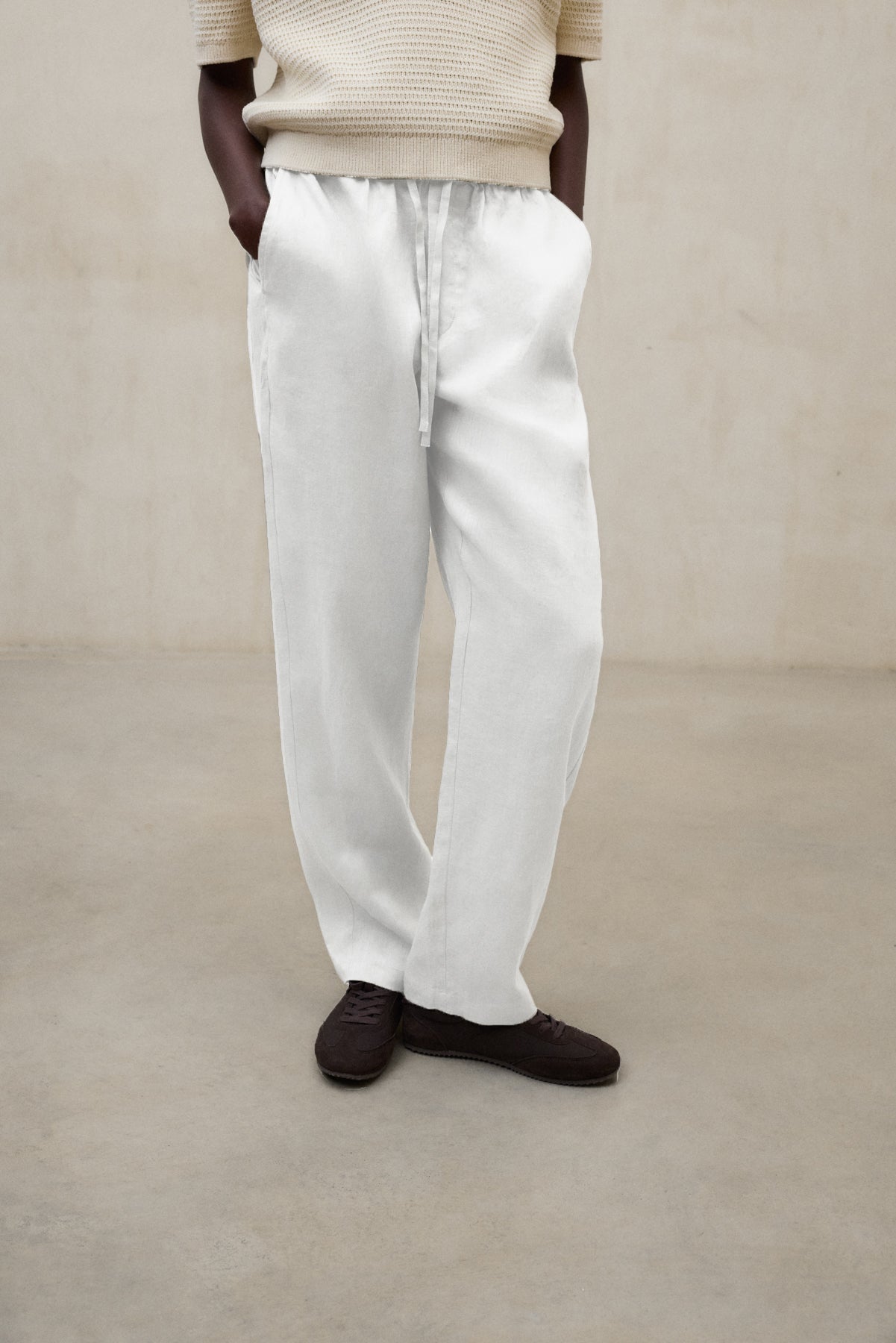 pantalones-ecoalf-indi-blanco-de-mujer-80-lino-cintura-el-stica-y-pierna-ajustad image 3