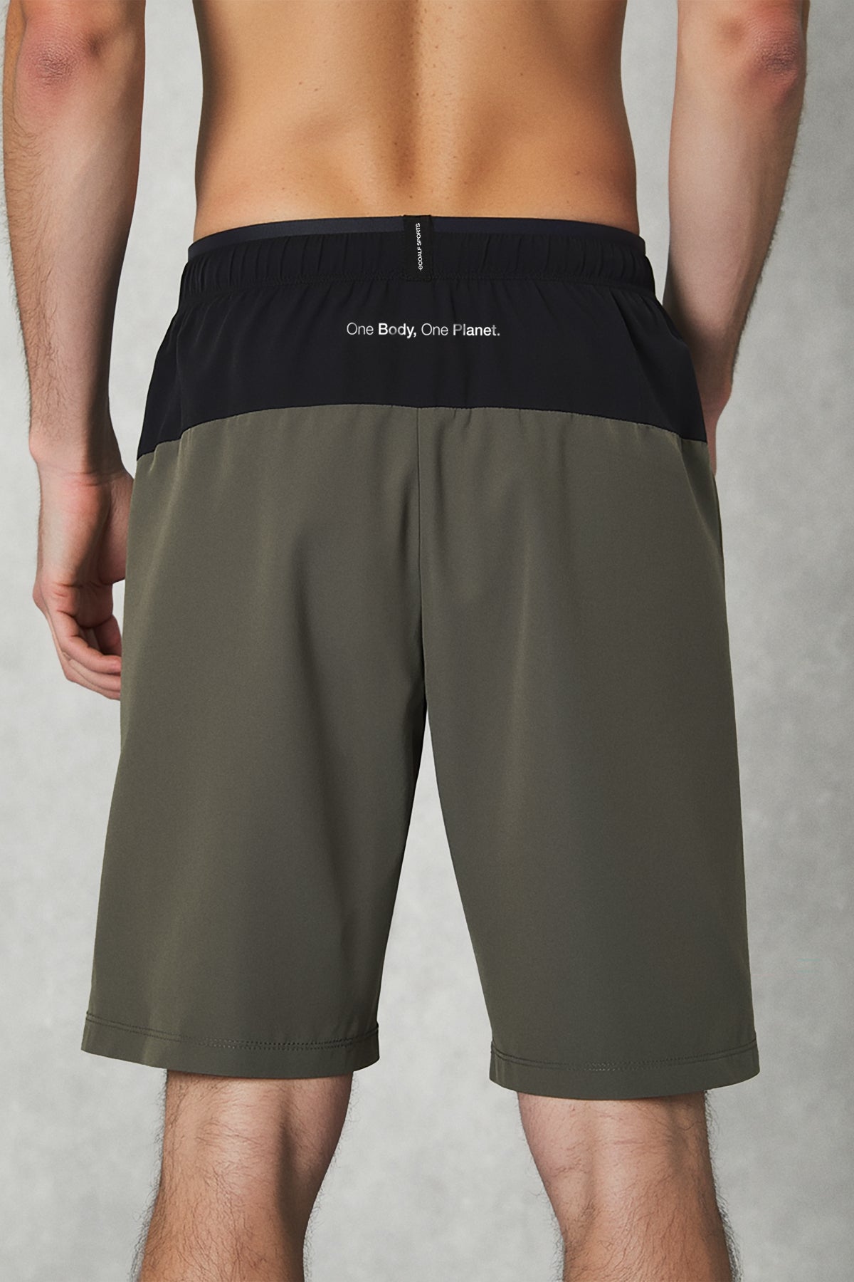 shorts-ecoalf-duan-verdes-poliamida-reciclada-ligeros-y-resistentes-hombre image 3
