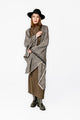 abbacino-poncho-negro-estampado-lineal-talla-nica image 5