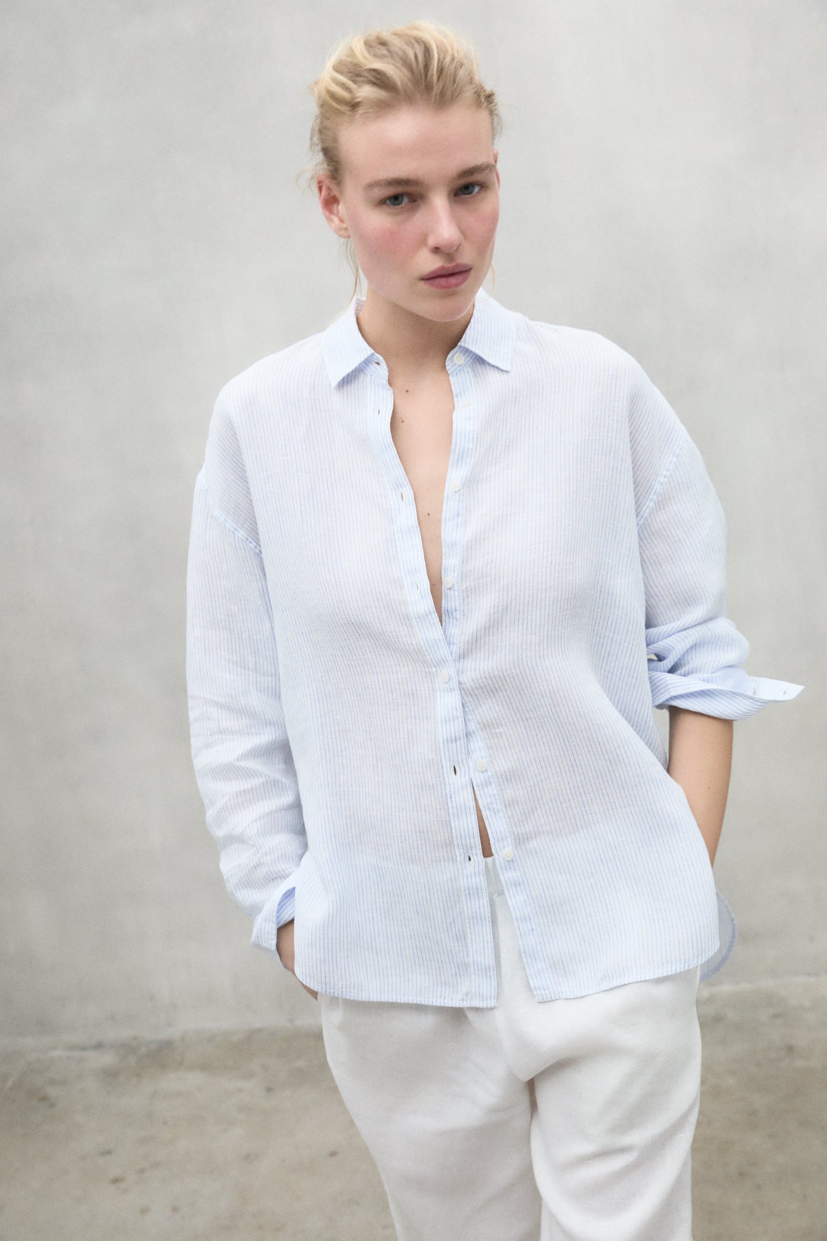 ecoalf-camisa-a-rayas-de-lino-daria-azul-claro-de-mujer image 6