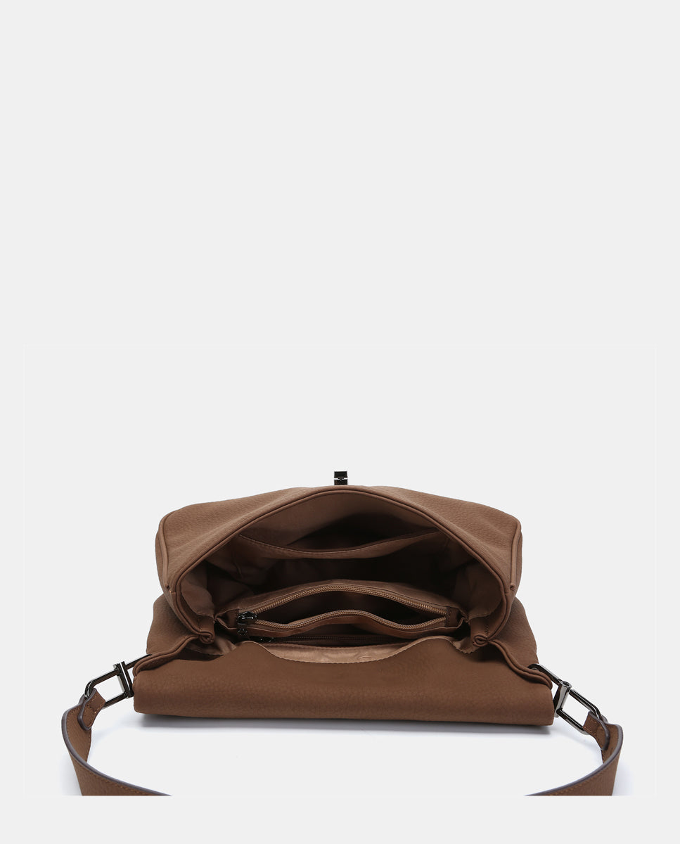 abbacino-bolso-de-hombro-marr-n-en-materiales-reciclados-con-solapa image 6