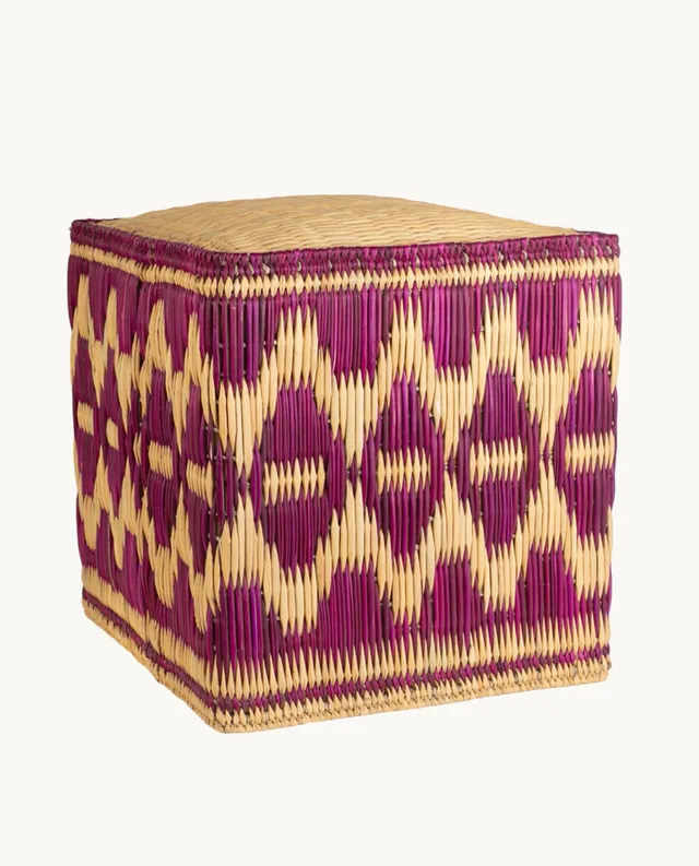 puff-de-junquillo-kbas-color-granate-40x40-cm-fibra-natural image 1