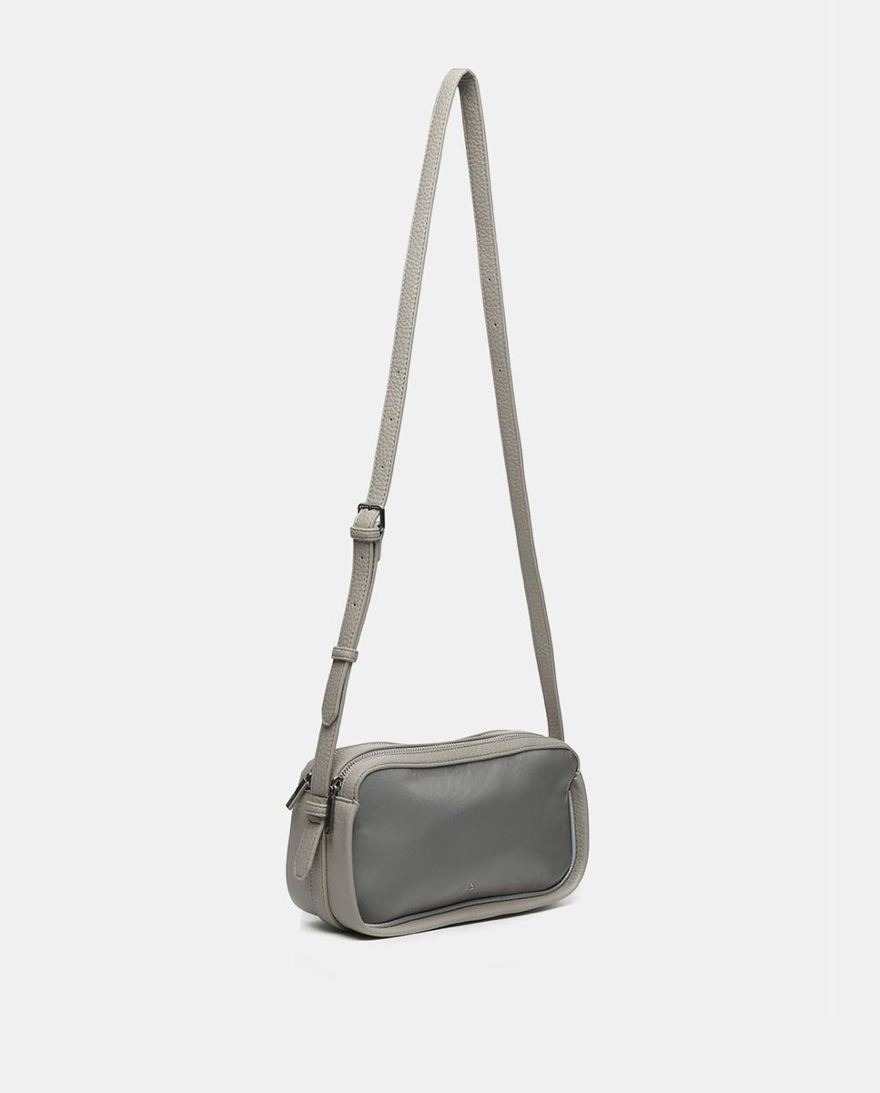 abbacino-bandolera-reciclada-plata-satinada-casual image 4