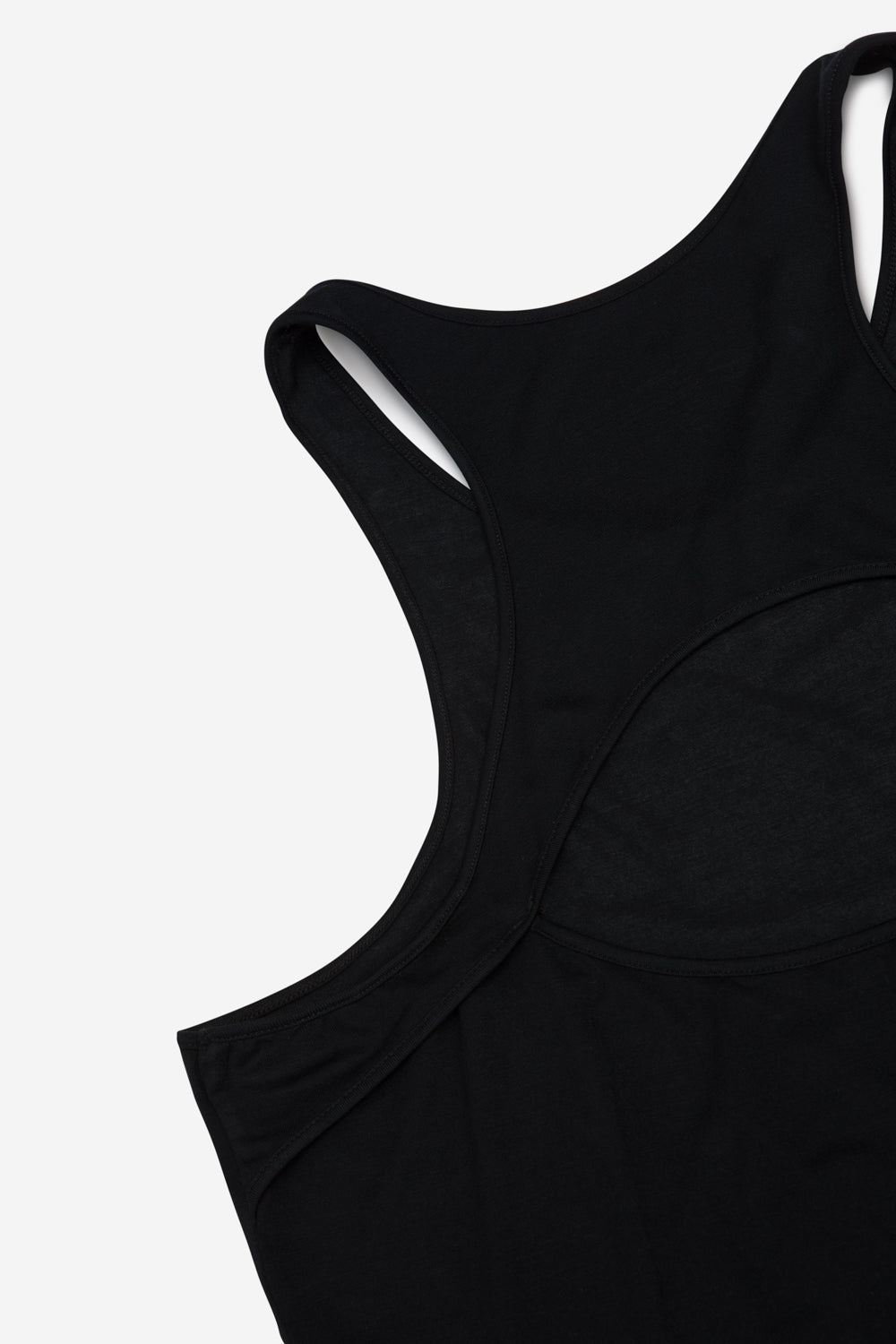 camiseta-ecoalf-culik-de-mujer-en-color-negro-micromodal-y-elastano-transpirable image 8