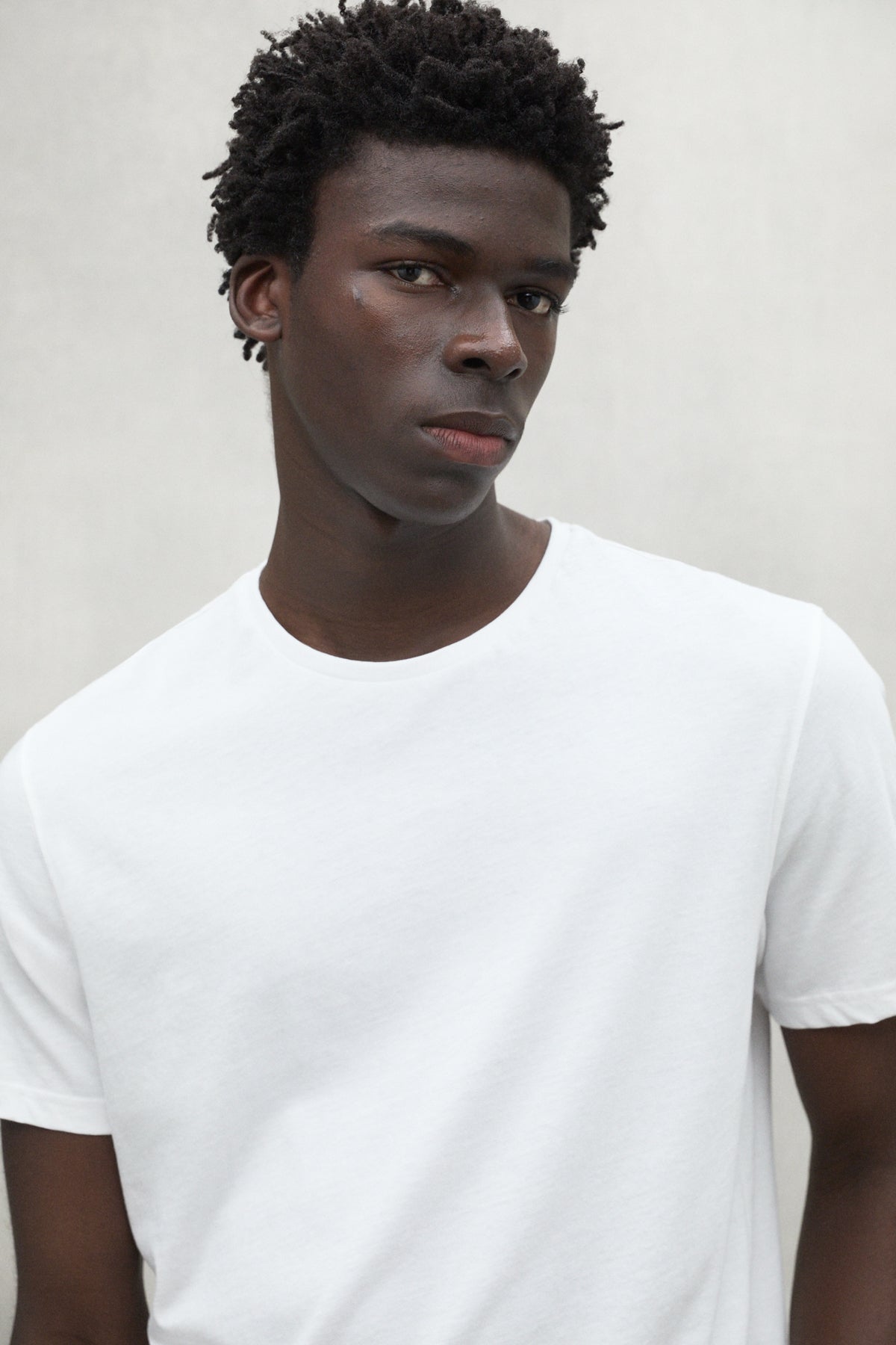 camiseta-act-blanca-de-hombre-ecoalf image 3