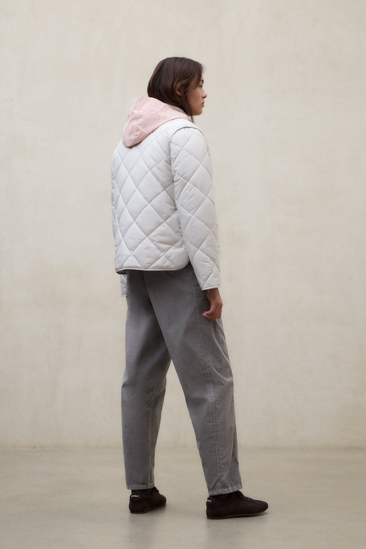 chaqueta-ecoalf-musa-rhomb-blanca-de-poli-ster-reciclado-repelente-al-agua image 2