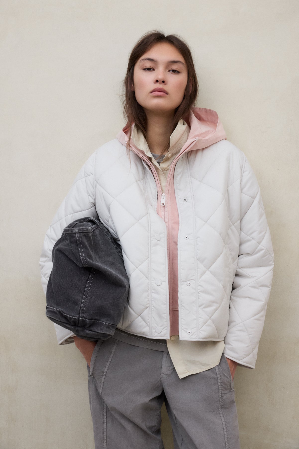 chaqueta-ecoalf-musa-rhomb-blanca-de-poli-ster-reciclado-repelente-al-agua image 3