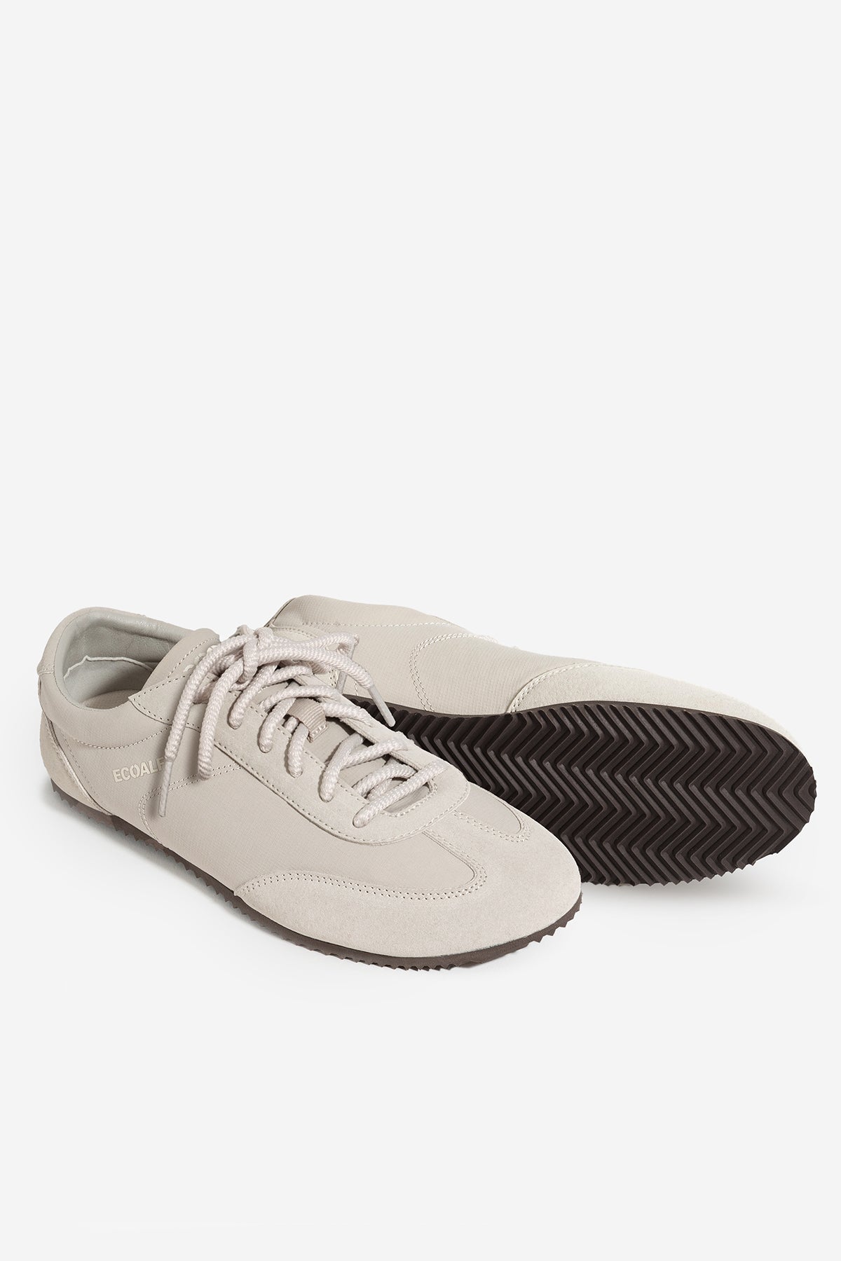 ecoalf-zapatilla-dallas-de-mujer-en-gris-100-poliamida-reciclada-ligera-y-sin-me image 5