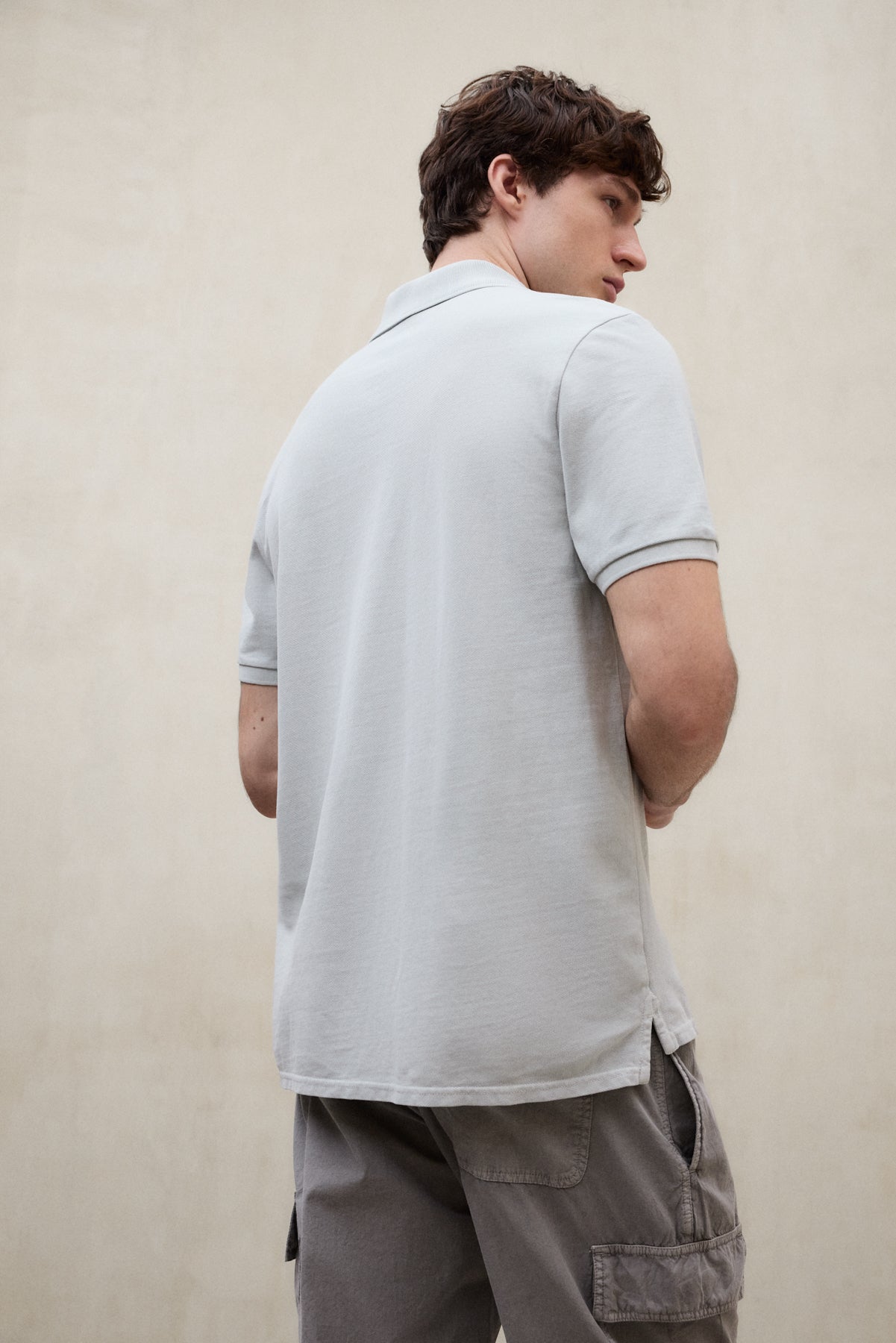 polo-ecoalf-tedan-de-piqu-gris-claro-para-hombre-regular-fit-algod-n-reciclado image 3