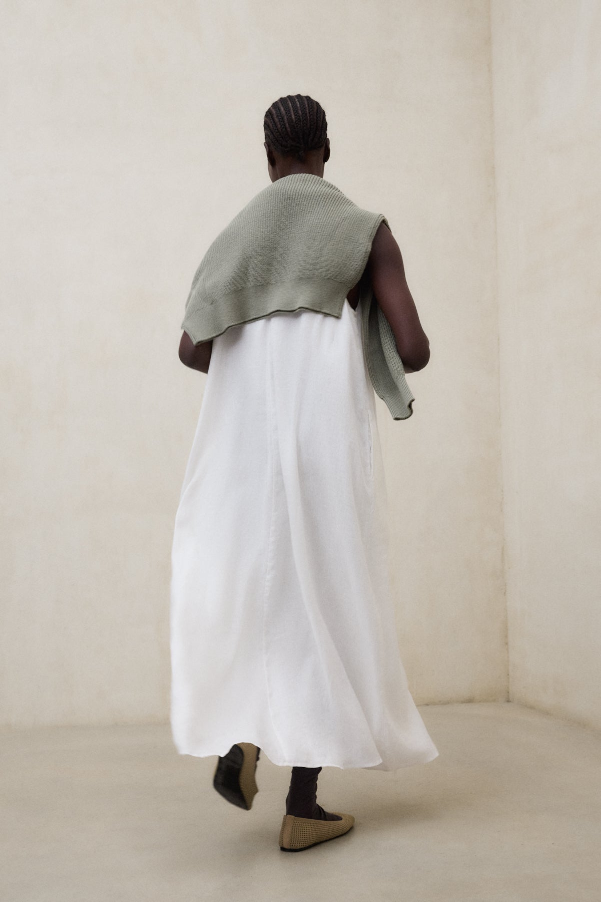 vestido-ecoalf-ukara-blanco-de-lino-para-mujer image 6
