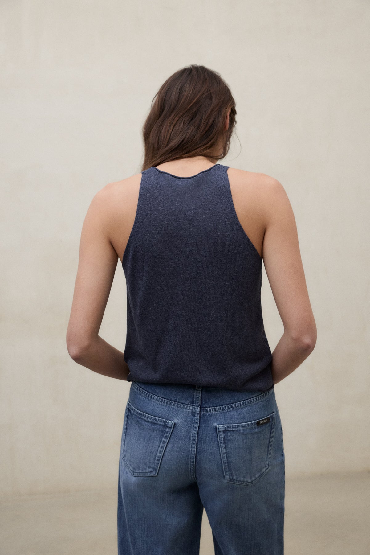 ecoalf-jersey-ceiba-azul-de-mujer-sin-mangas-cuello-redondo-viscosa-ecovero image 3