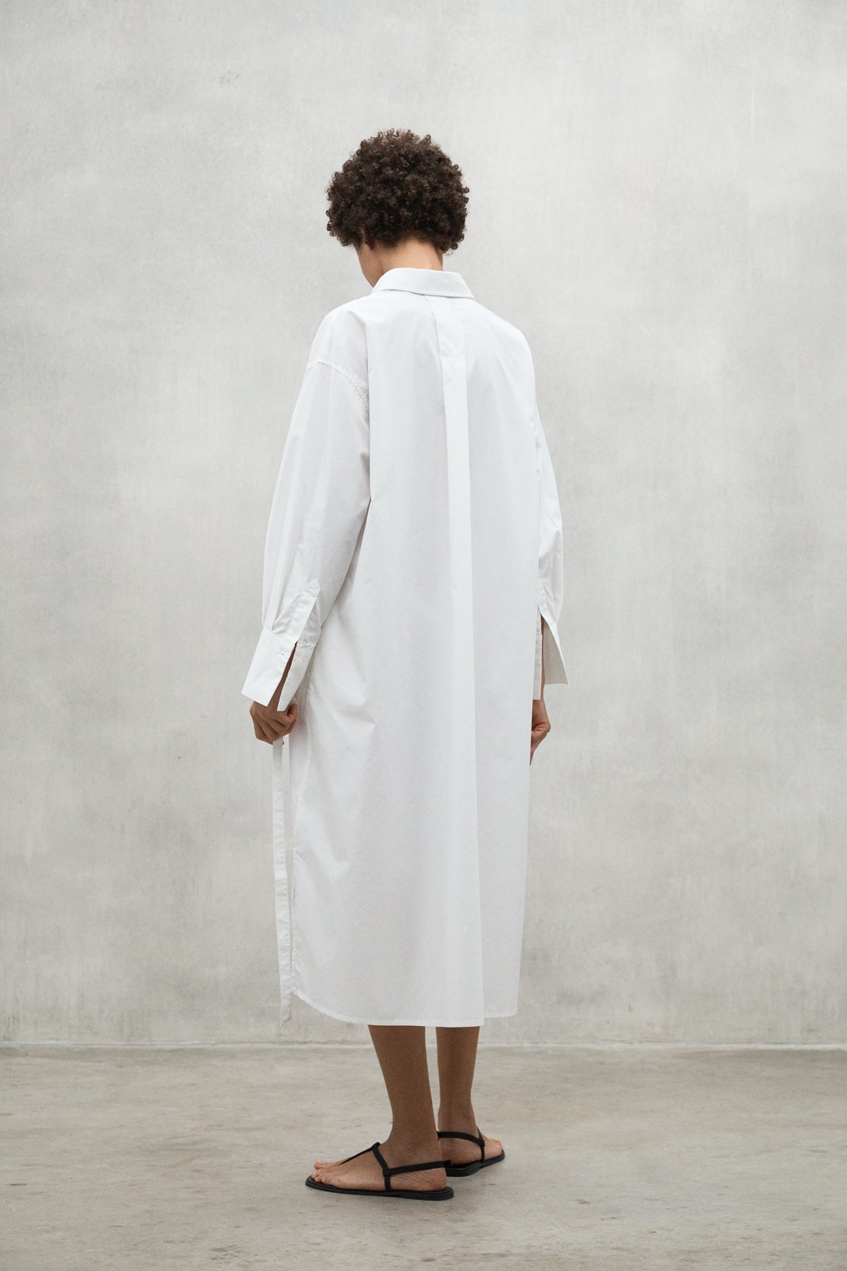 vestido-kaori-blanco-ecoalf-30-algod-n-reciclado-fit-holgado-mujer image 3