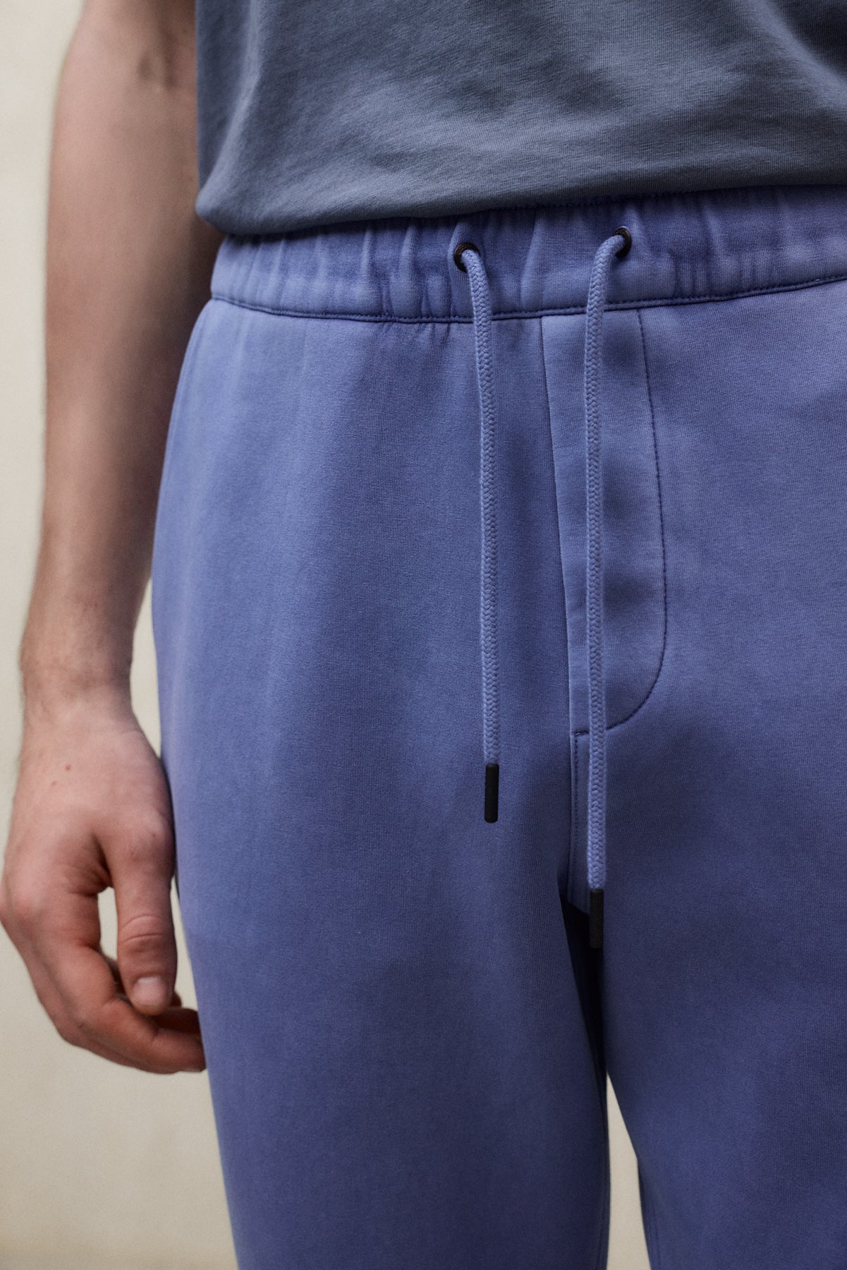 ecoalf-pantalones-mara-azul-neopreno-de-algod-n-org-nico-fit-recto-y-bolsillo-ca image 4